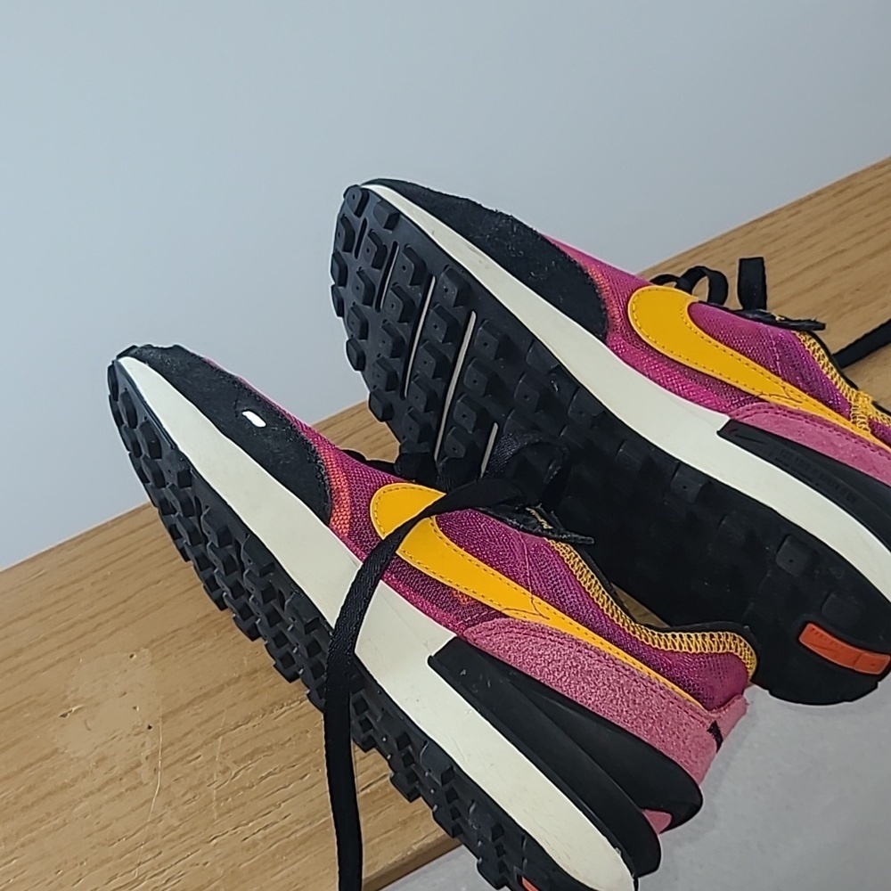 Nike Women's Waffle 1 Vibrant Pink and Black Sneakers with Yellow Swoosh - Picture 6 of 8